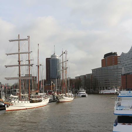 Segelschiff J.R. Tolkien Hotel Hamburg Luaran gambar