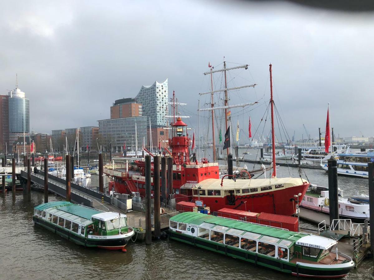 Segelschiff J.R. Tolkien Hotel Hamburg Luaran gambar